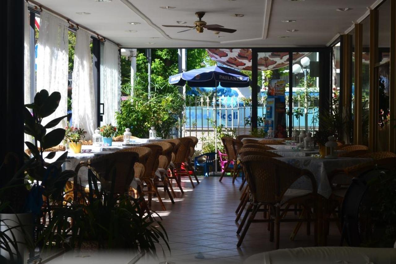 Hotel Alfredo'S Rimini Ngoại thất bức ảnh